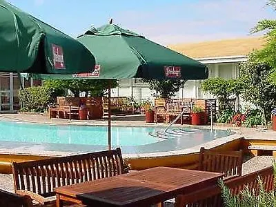 Brentwood Hotel Wellington
